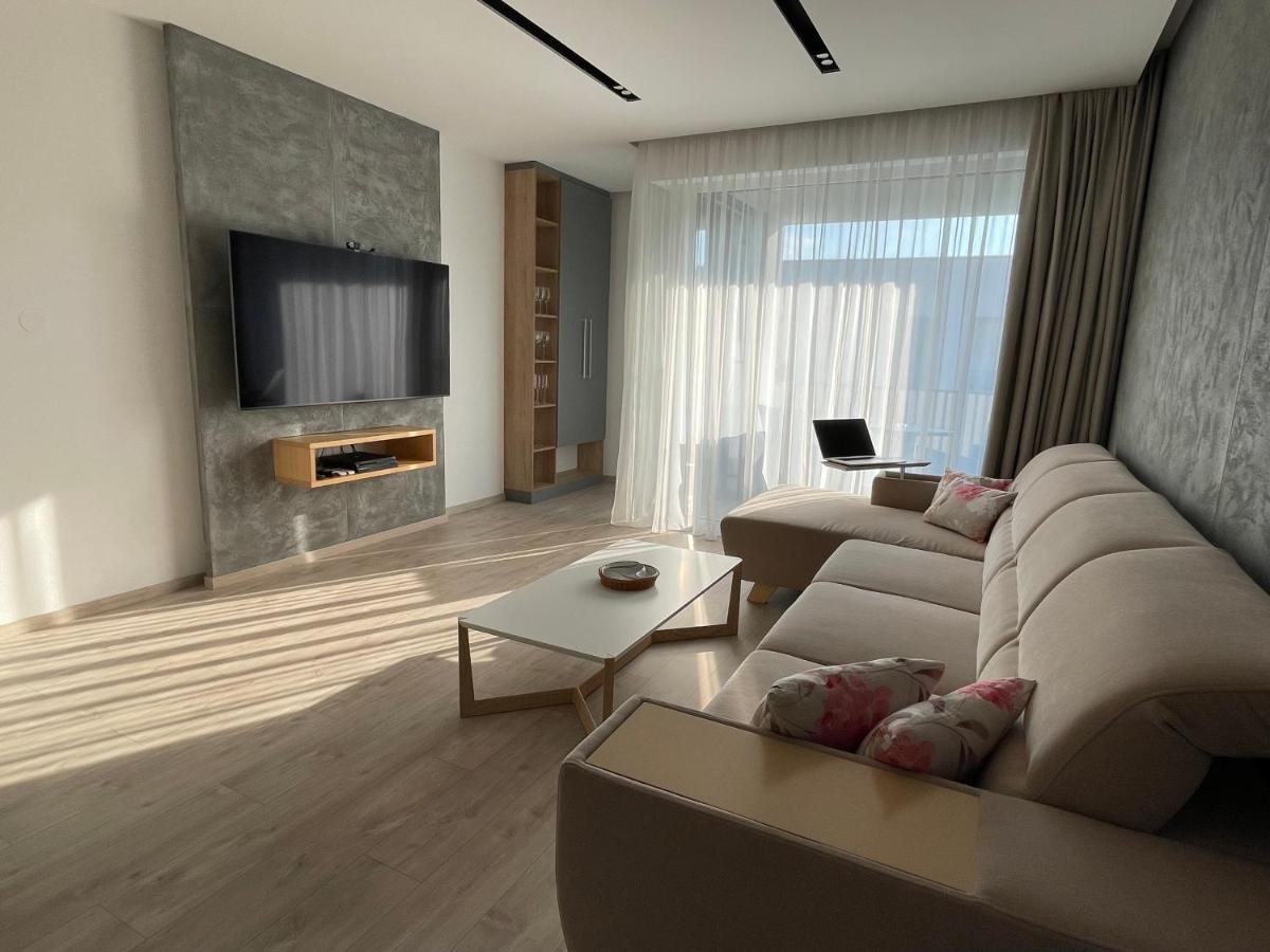 Greenbay Apartment With Free Parking Trenčín Εξωτερικό φωτογραφία