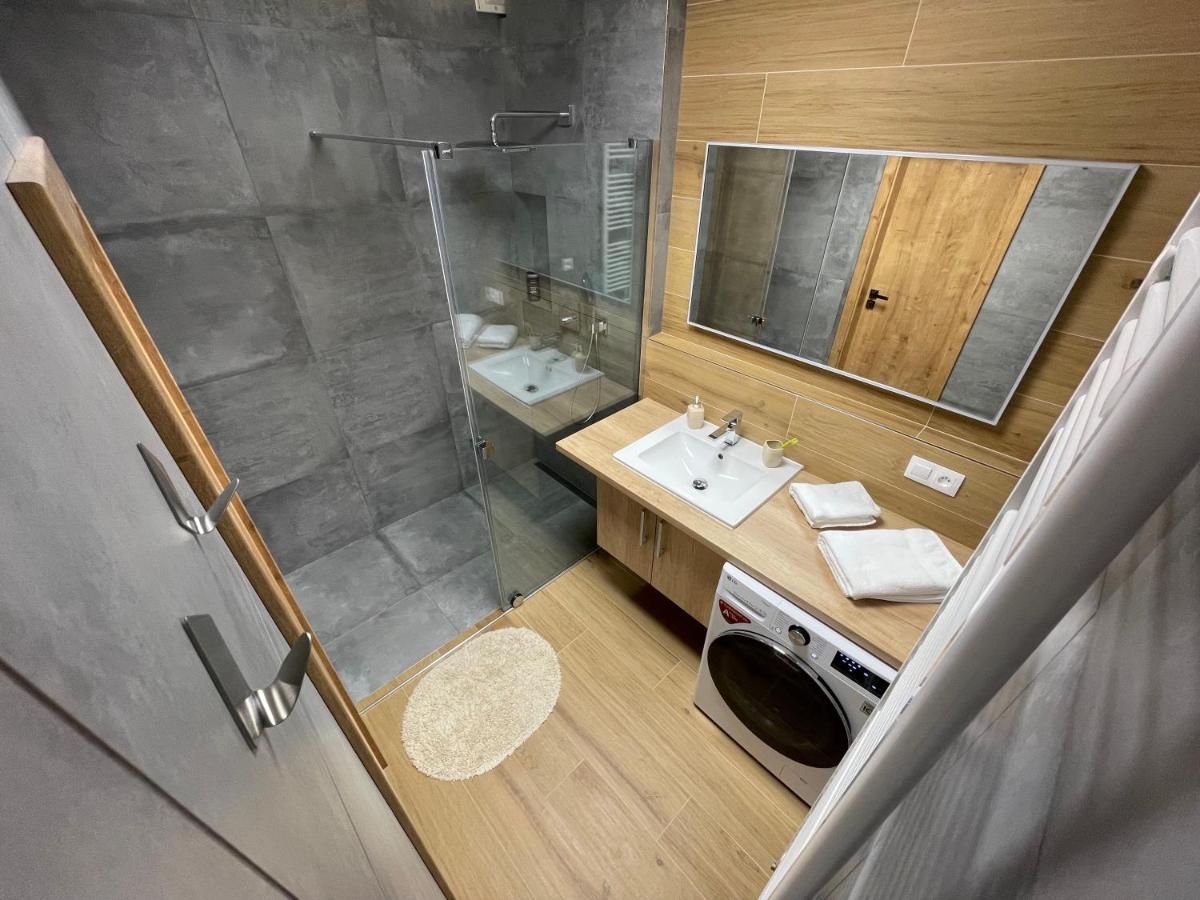 Greenbay Apartment With Free Parking Trenčín Εξωτερικό φωτογραφία