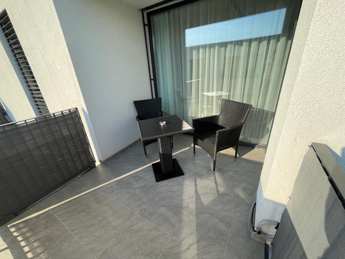 Greenbay Apartment With Free Parking Trenčín Εξωτερικό φωτογραφία