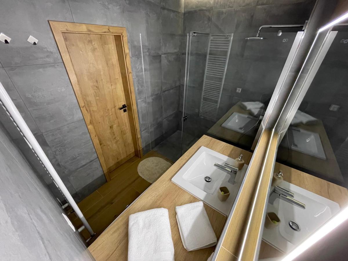 Greenbay Apartment With Free Parking Trenčín Εξωτερικό φωτογραφία