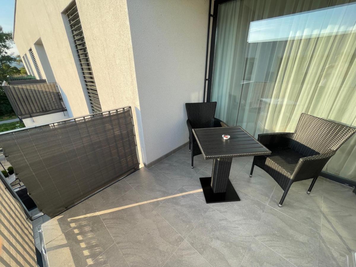 Greenbay Apartment With Free Parking Trenčín Εξωτερικό φωτογραφία