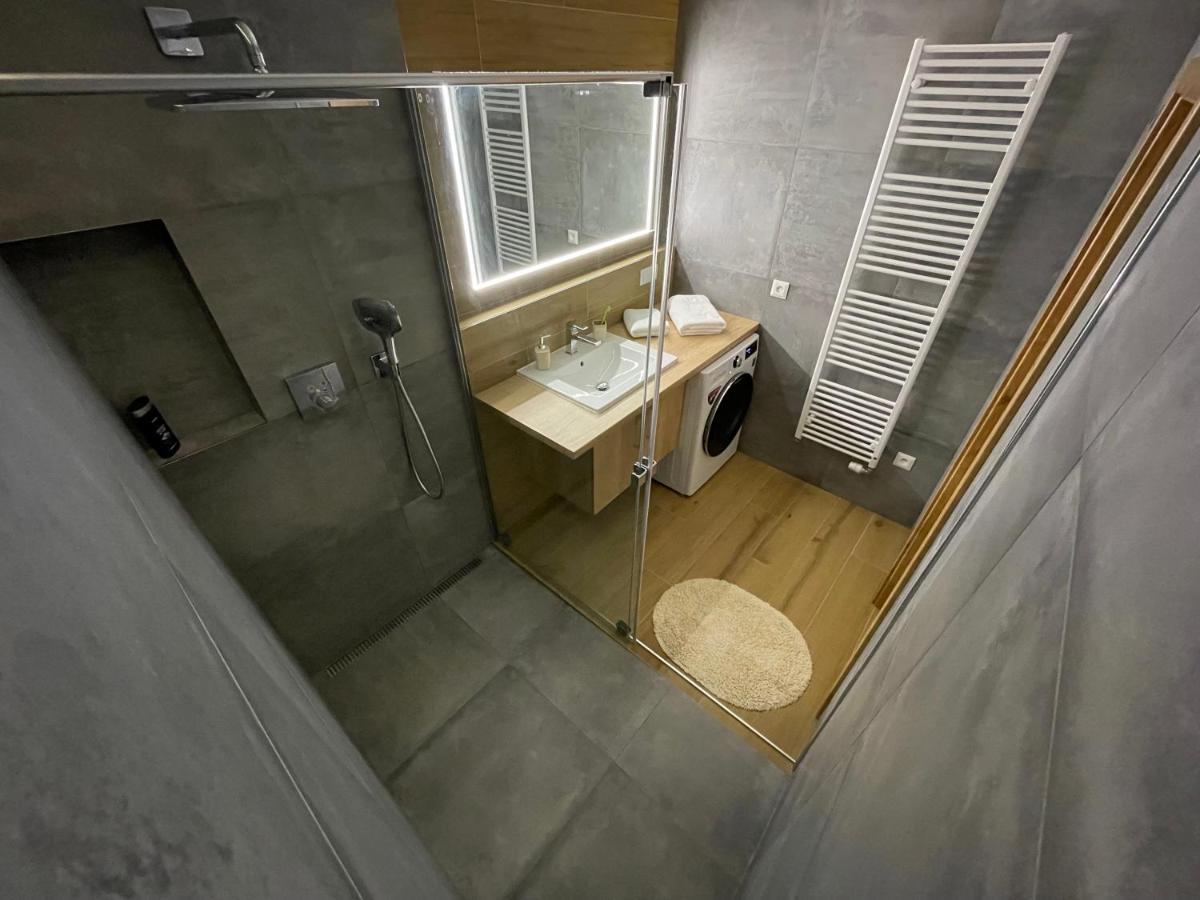 Greenbay Apartment With Free Parking Trenčín Εξωτερικό φωτογραφία