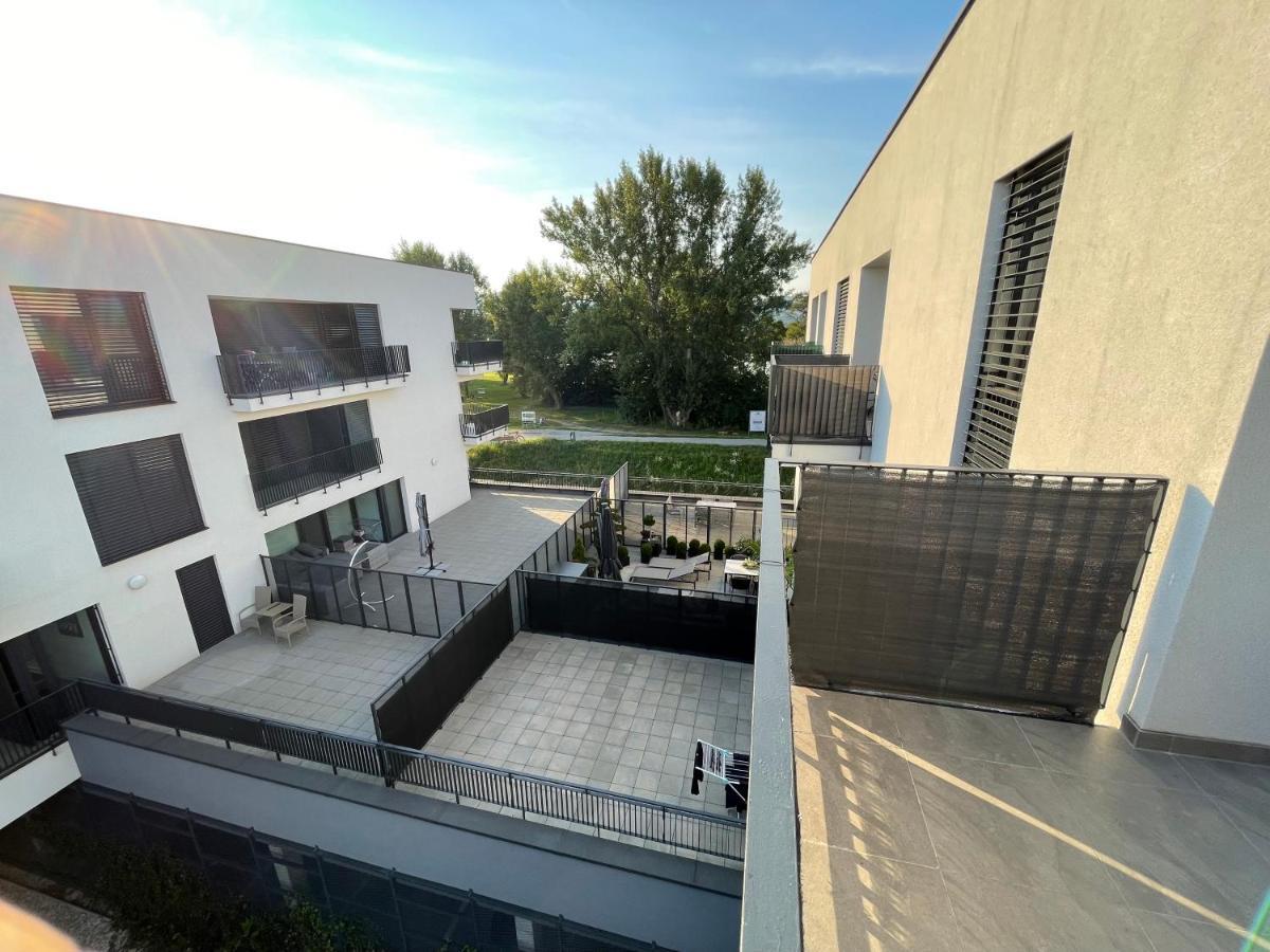 Greenbay Apartment With Free Parking Trenčín Εξωτερικό φωτογραφία